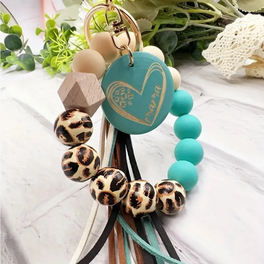 Green Leopard Print Beaded Silicone Mama Keychain